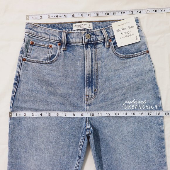 NWT ABERCROMBIE 90s Ultra High Rise Slim Straight Jean Light Blue size 28 - Picture 10 of 16